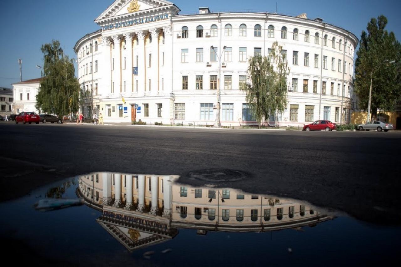Podil Apart Near Poschtova Square History Center Kyiv Exterior foto